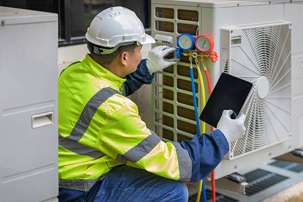 Professional Hvac Installation technician working in Zionsville, IN